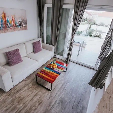 Apartments & Rooms Danivan Pool Villas B Novalja Room photo