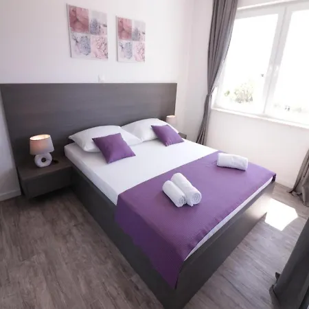 Apartments & Rooms Danivan Pool Villas B Novalja Room photo