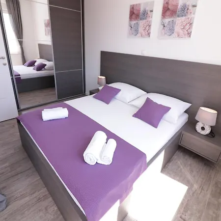 Apartments & Rooms Danivan Pool Villas B Novalja Room photo